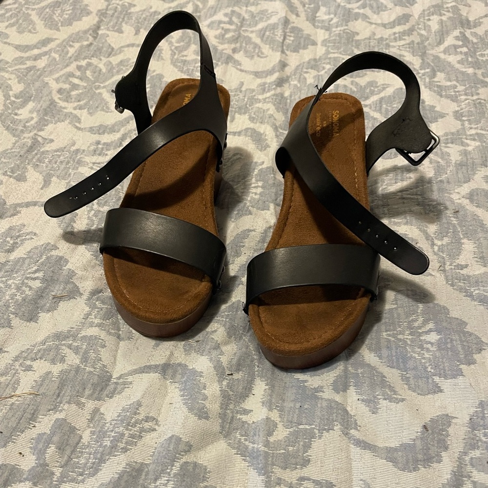 Sonoma Black and Brown Women's Sandals
